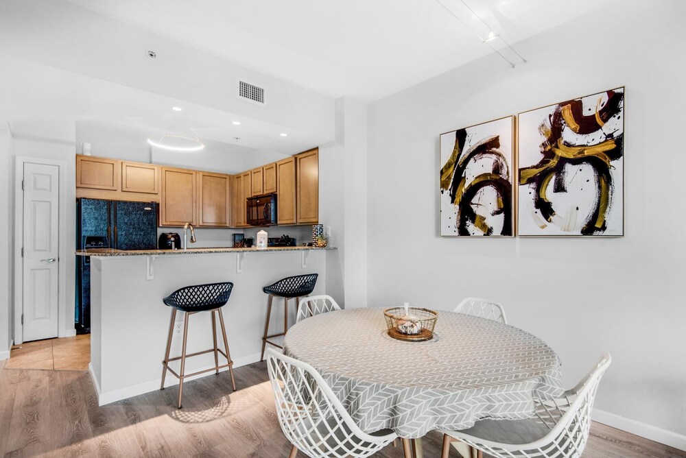 Palms Resort #1512 Jr 2BR