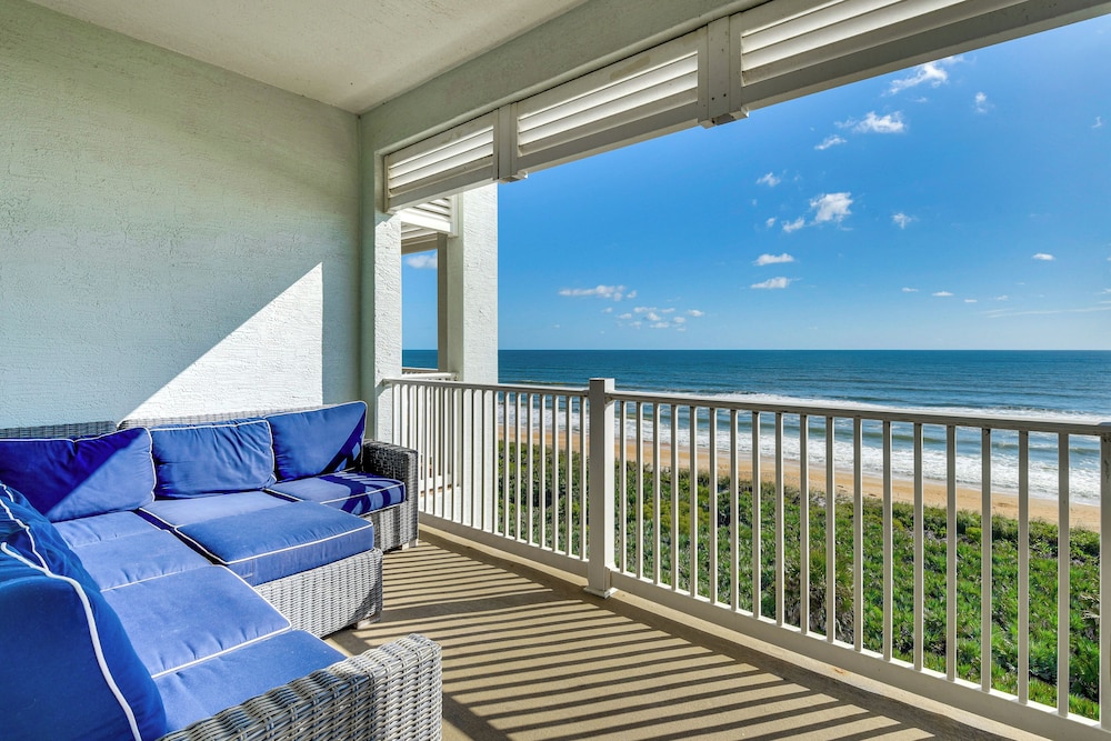 Steps to Beach: Palm Coast Escape w/ Resort Perks!