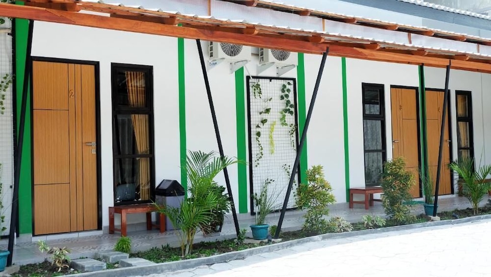 Hotel Kili Suci by Simply Homy view 5