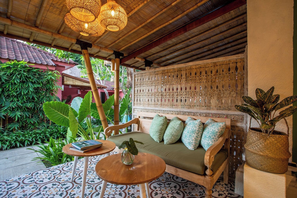 PinkPrivate Sanur - for Cool Adults Only