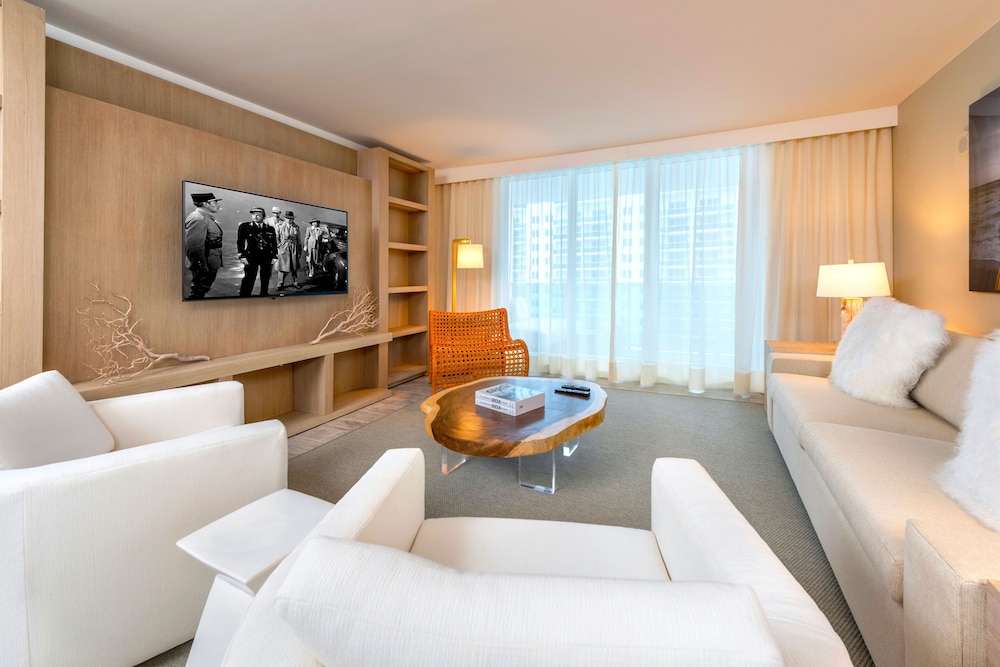 Luxury Vacation Rentals at 1 Hotel & Homes by LRMB