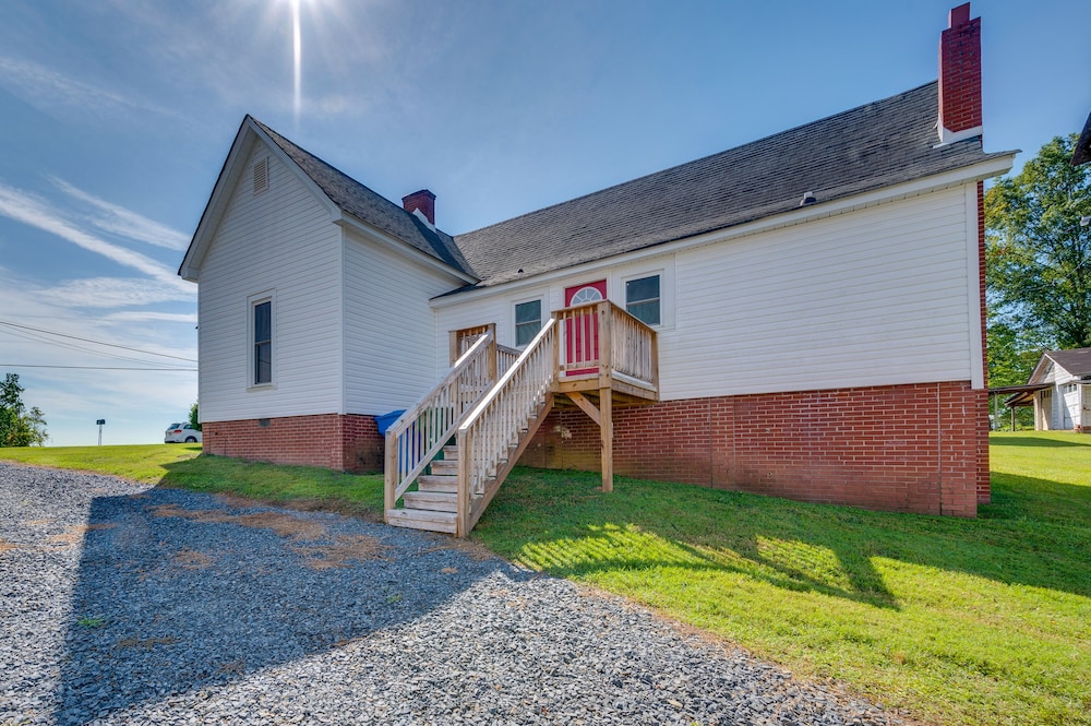 Albemarle Home Rental Near Shopping + Dining! view 5