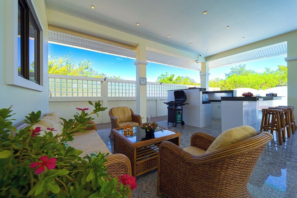 Private 3 Bedroom Pool Villa - PV7 view 2