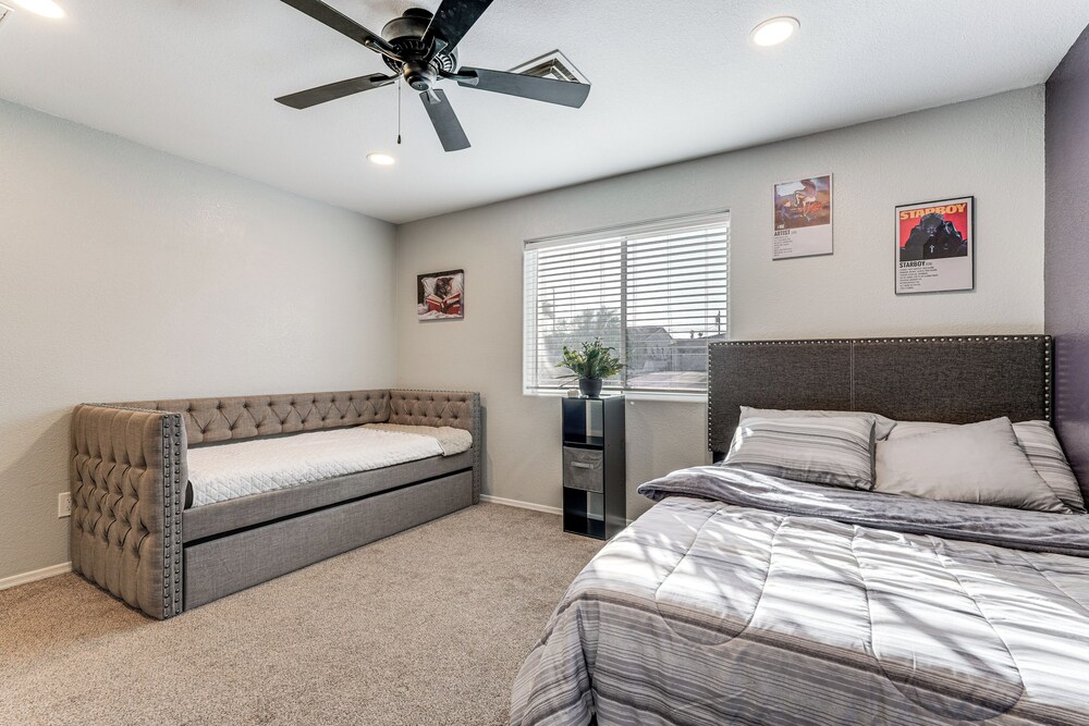 3 Mi to London Bridge: Home w/ Patio & Grill!