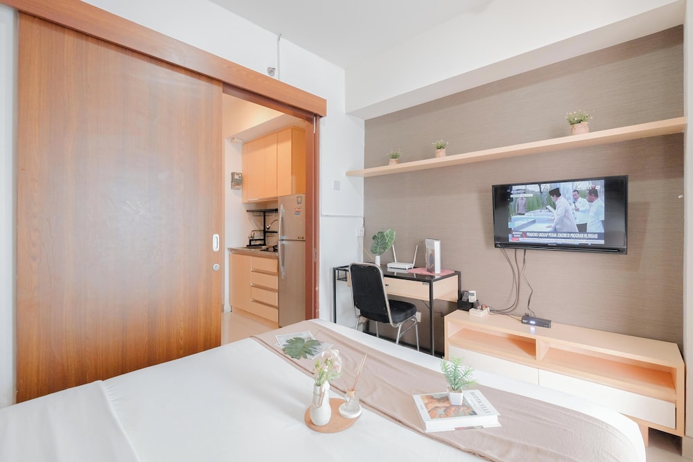 Simple 1Br Without Living Room At Grand Kamala Lagoon Apartment