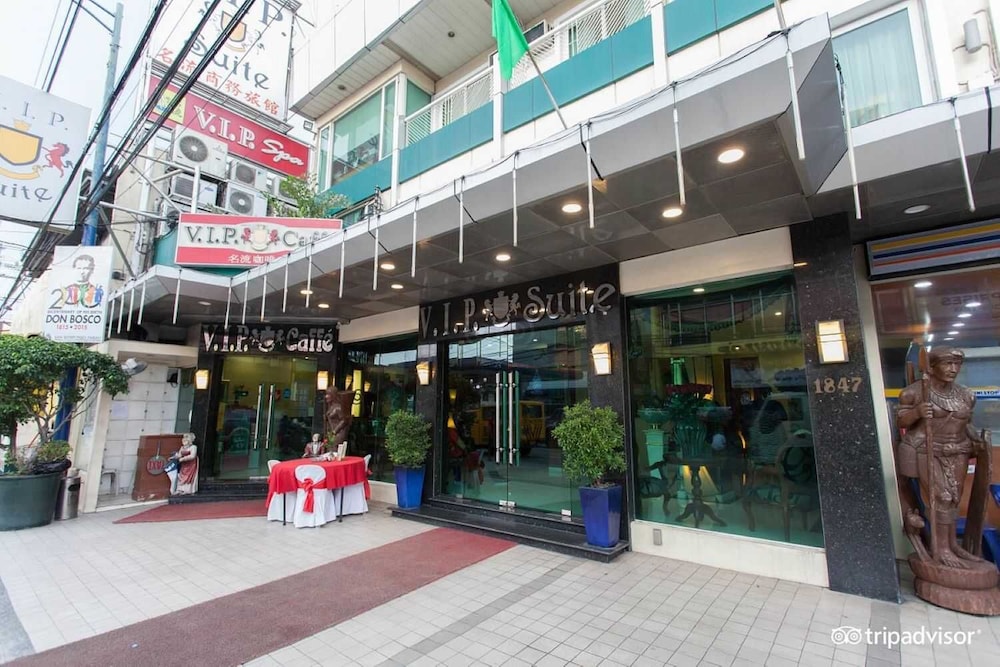 Townhouse OAK Makati Manila Near PNR Pasay Evangelista formerly VIP Suites
