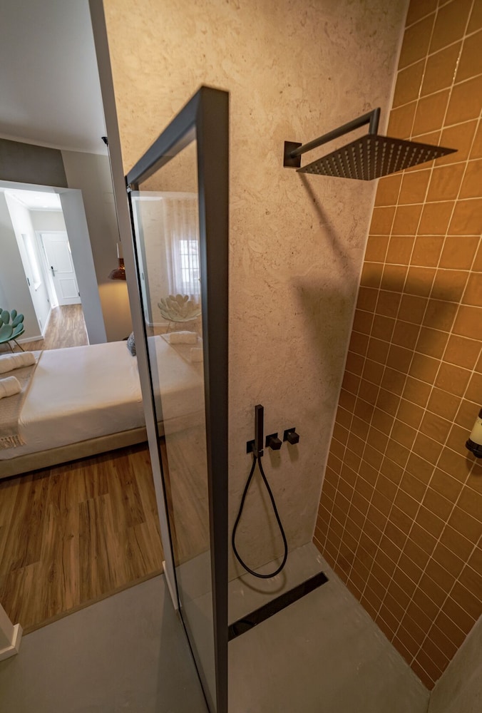 19 Tile Ceramic Concept - by Unlock Hotels