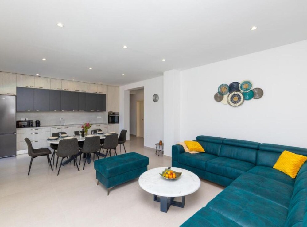 Luxury Villa Navis
