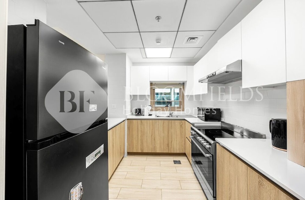 Bloomfields Canal View 2Br Business Bay