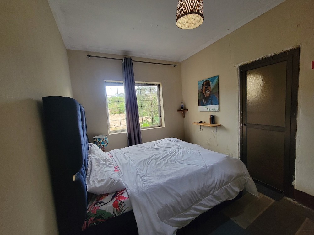 Safari junction backpackers hostel
