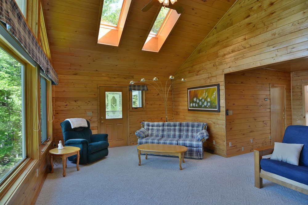 Sandy Shores 2 Bedroom Hotel Room by RedAwning