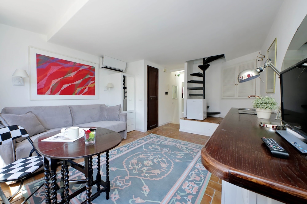 Ciancaleoni - WR Apartments