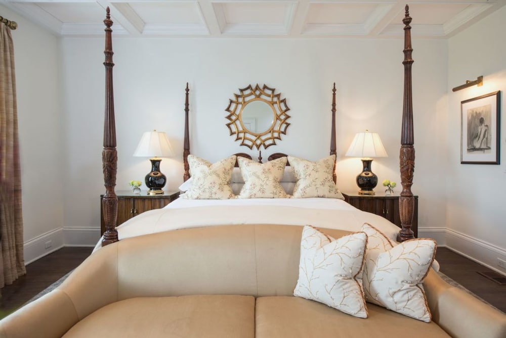 Lenox Vacations - Kemble Inn - Property Image 44