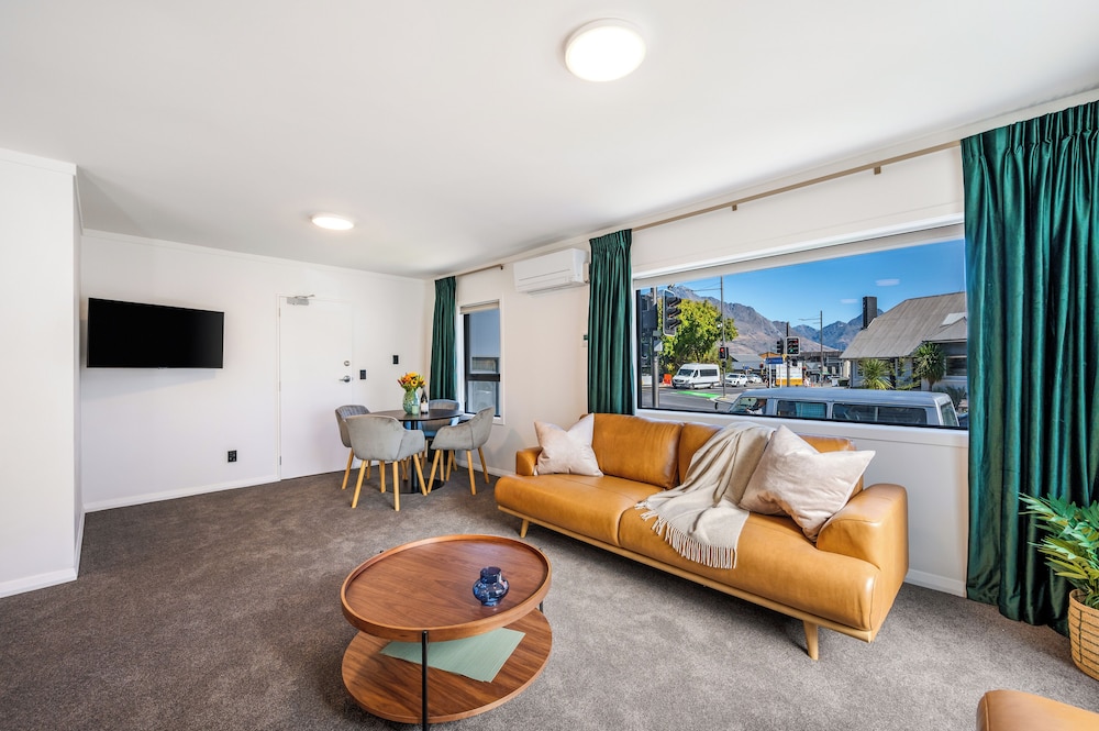 Luxe Suites and Apartments