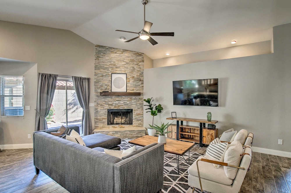 Sunny Scottsdale Retreat w/ Private Pool & Hot Tub view 2