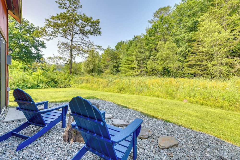 Historic Charm + Modern Luxury: 6 Mi to Stowe Mtn view 5