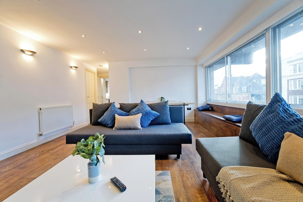Imperial Queensborough Terrace