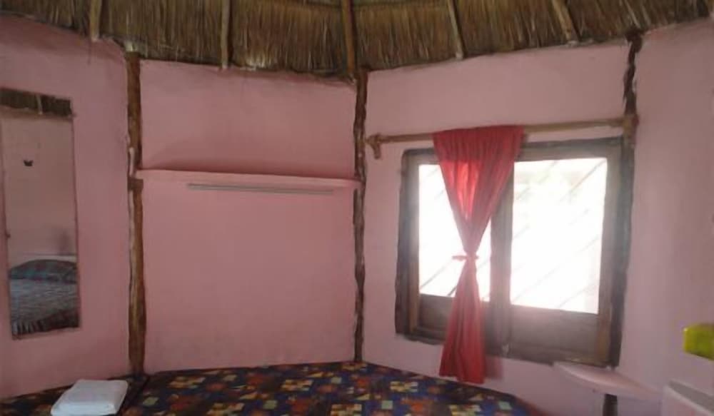 Acamaya Reef Cabanas - Caravan Park