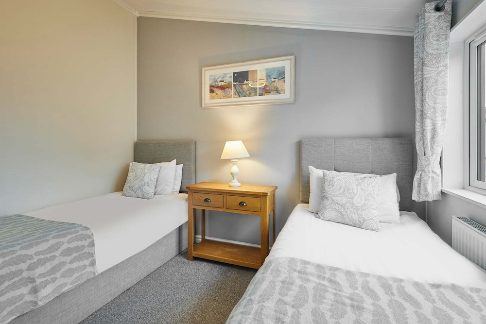 Host Stay Juniper Deluxe Lodge