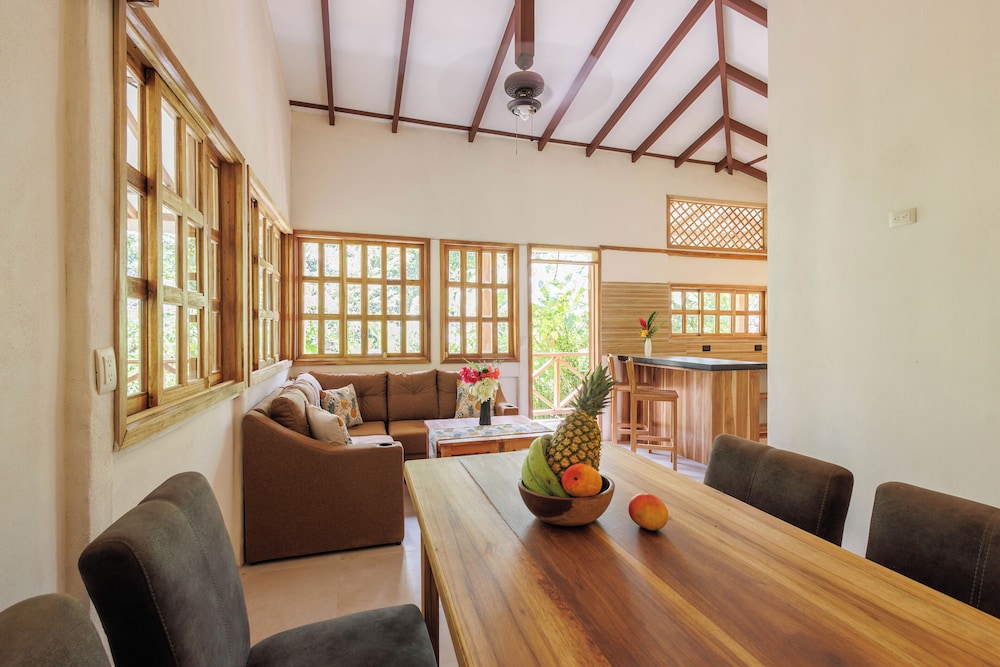 Villa Pina Dorada