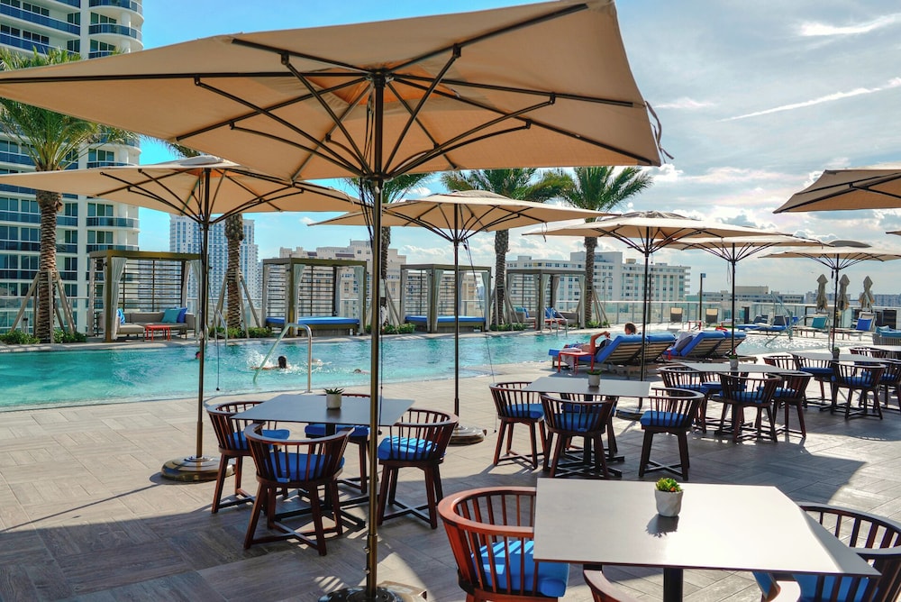 Oceanview Condo with Pool & Relaxation