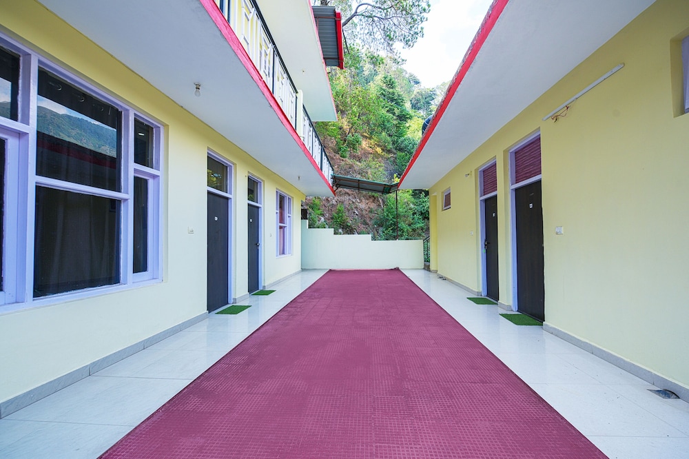 Fabhotel Shane Villa Residency