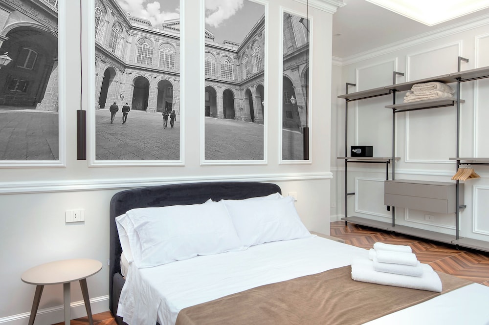 Naples Plaza Duomo
