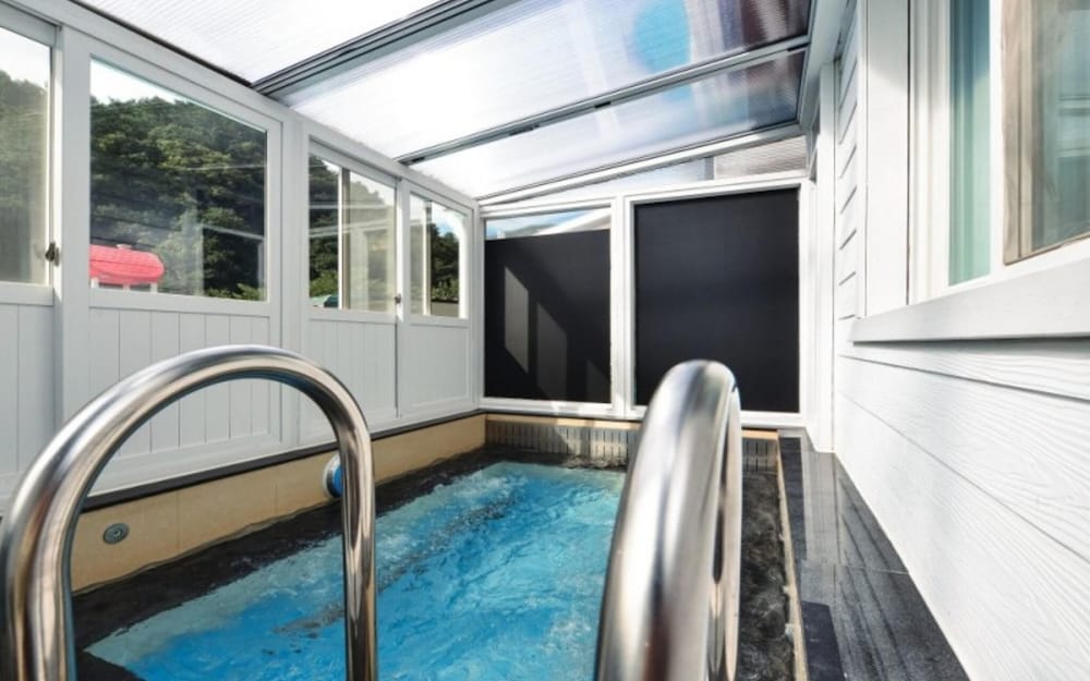 Gapyeong Shinbi Kids Pool Villa