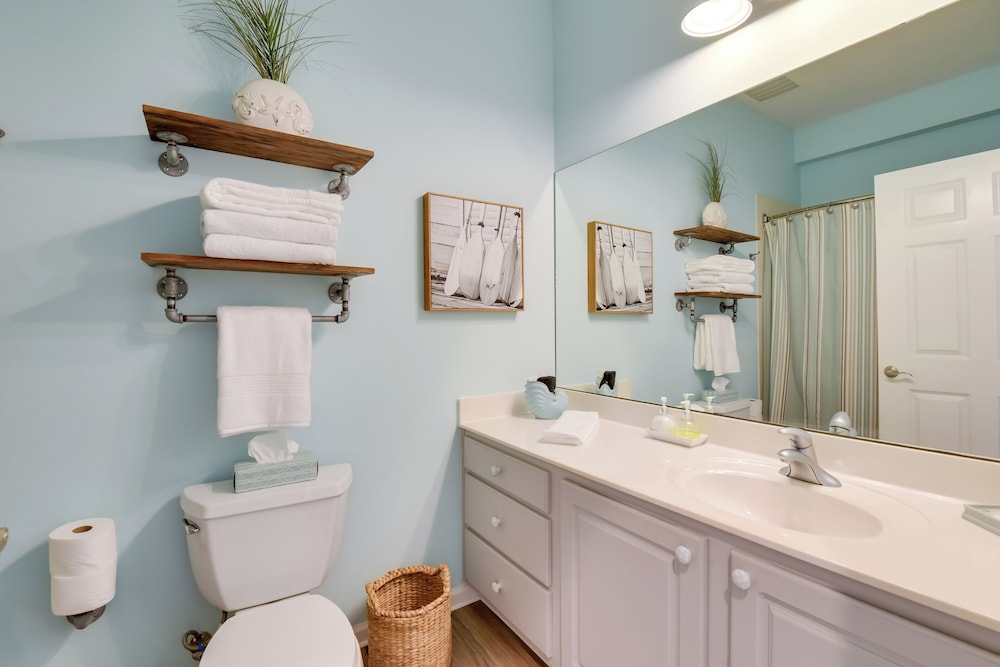 Walkable Condo w/ View Btwn Rosemary & Alys Beach!