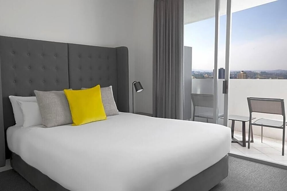 CLLIX Brisbane Central Apartments