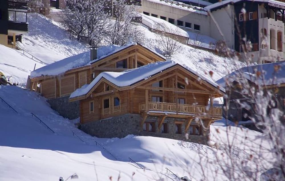 Chalet With a Fireplace at 500m From ski Lift