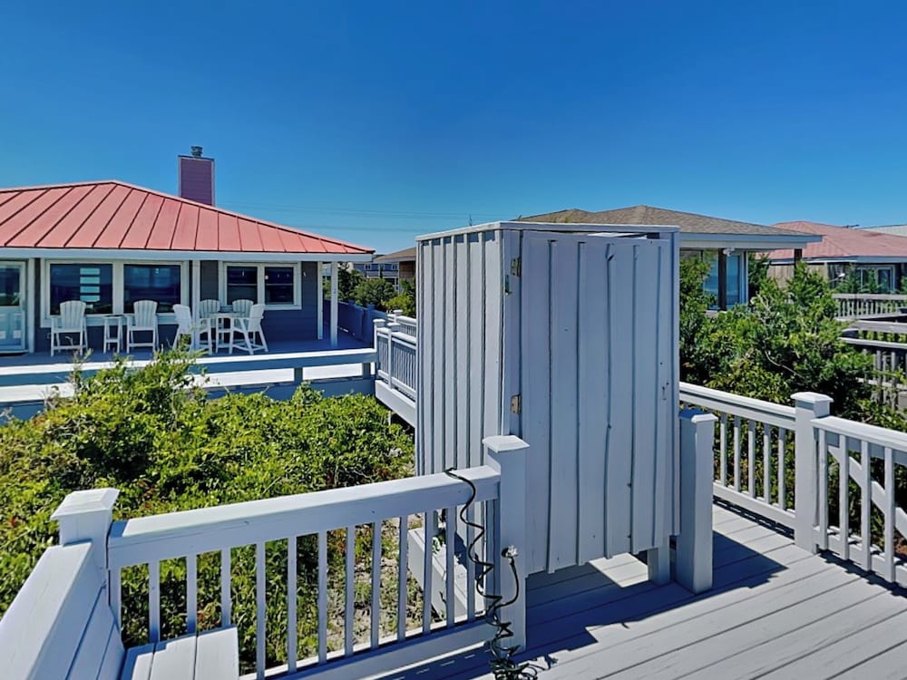 A Beach Pearle by Topsail Realty