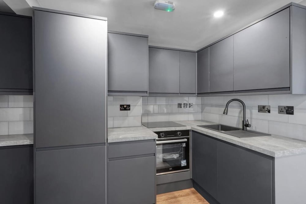 Immaculate Luxury Studio in London
