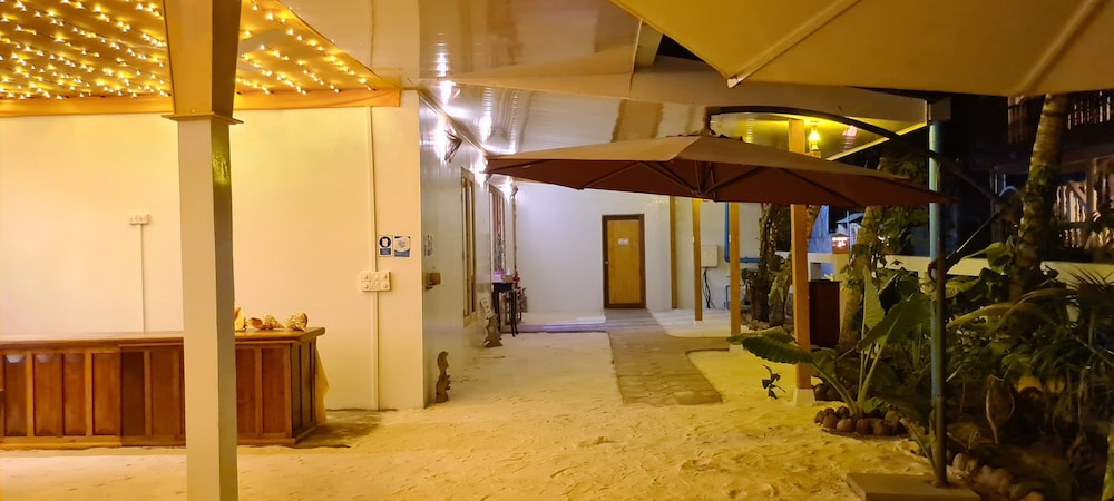 Beach Star Maldives