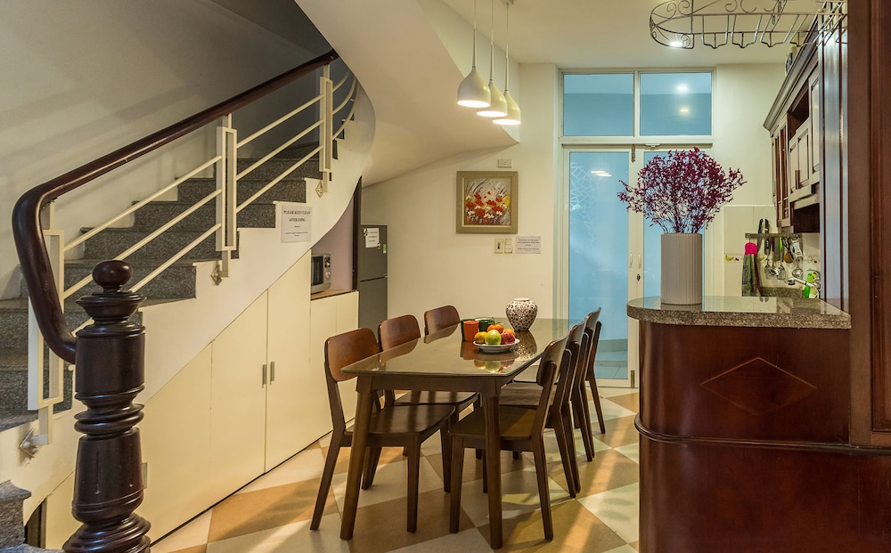 Mom's House Hostel