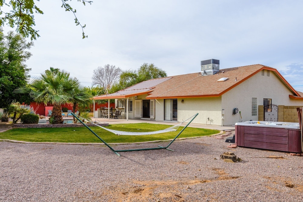 Casa Willow 4 Bedroom Home by RedAwning