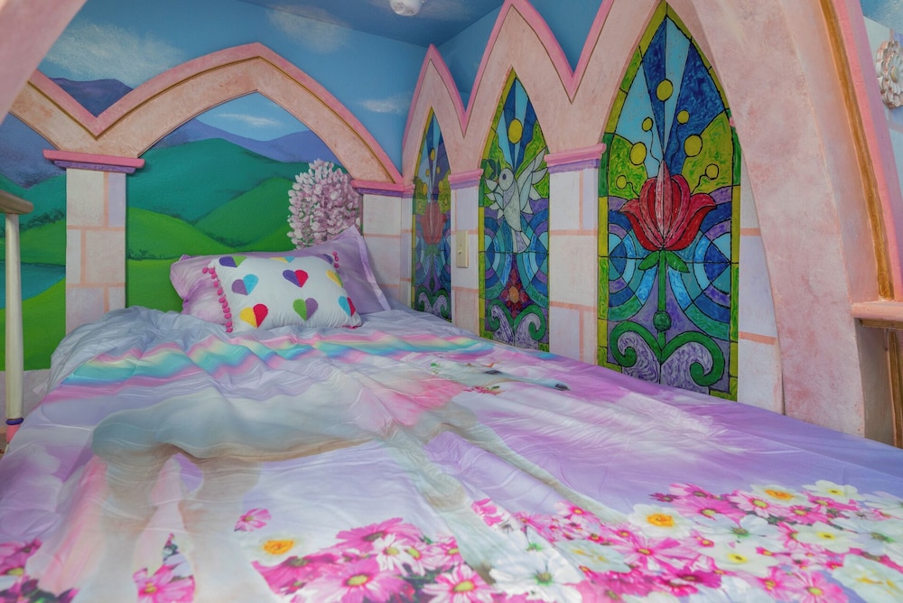 Awesome 8BR Villa Disney Arcade Pool