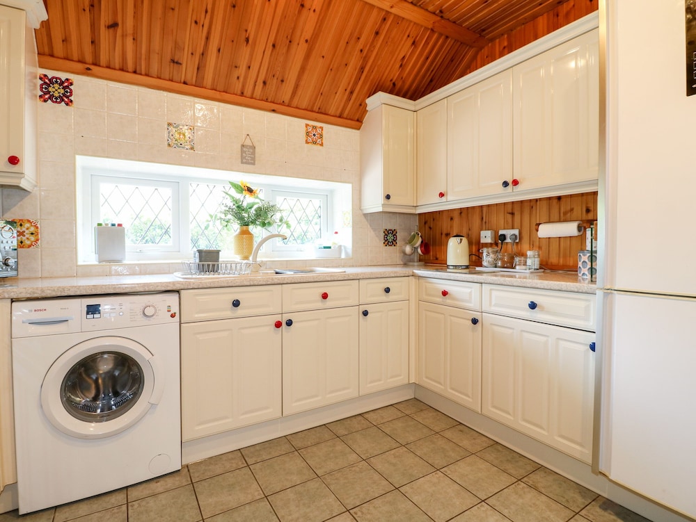 Elm Tree Cottage