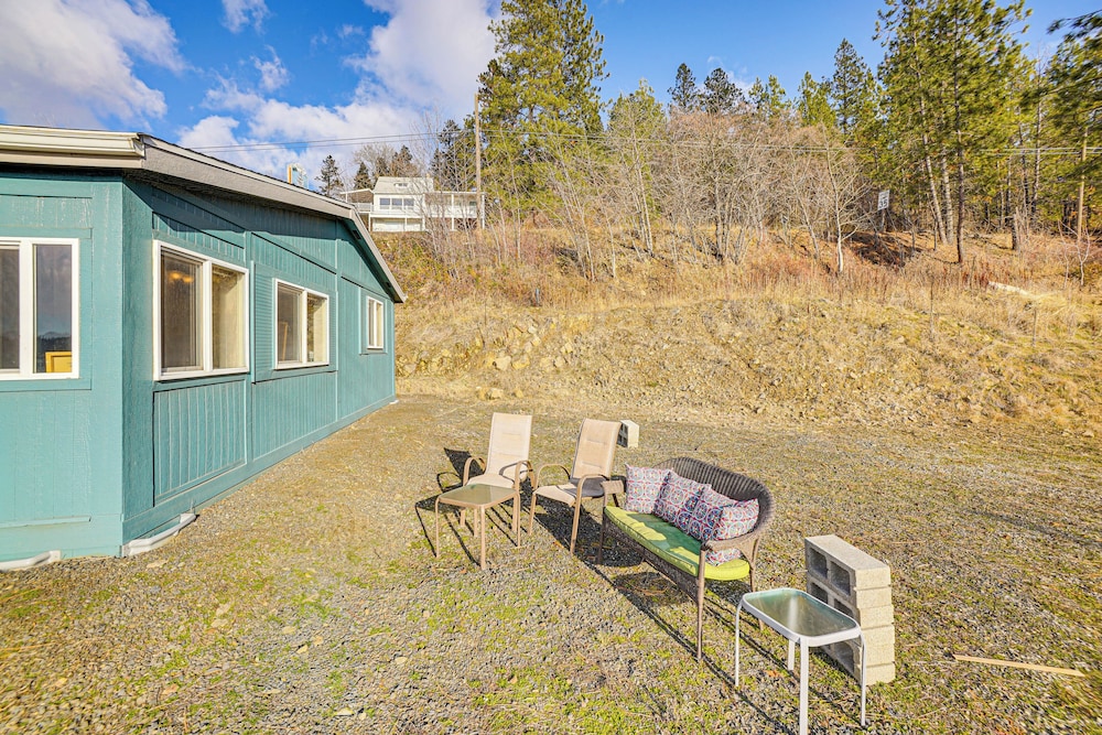 Walk to Marina: Harrison Cabin w/ Lake View!