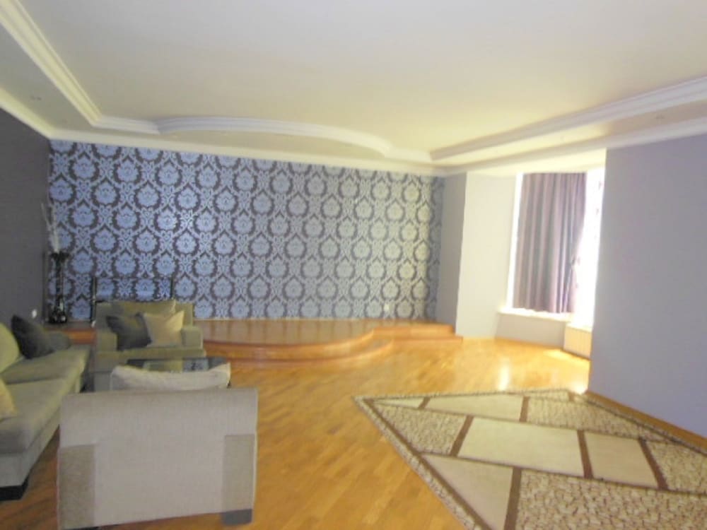 Great Triplex Villa