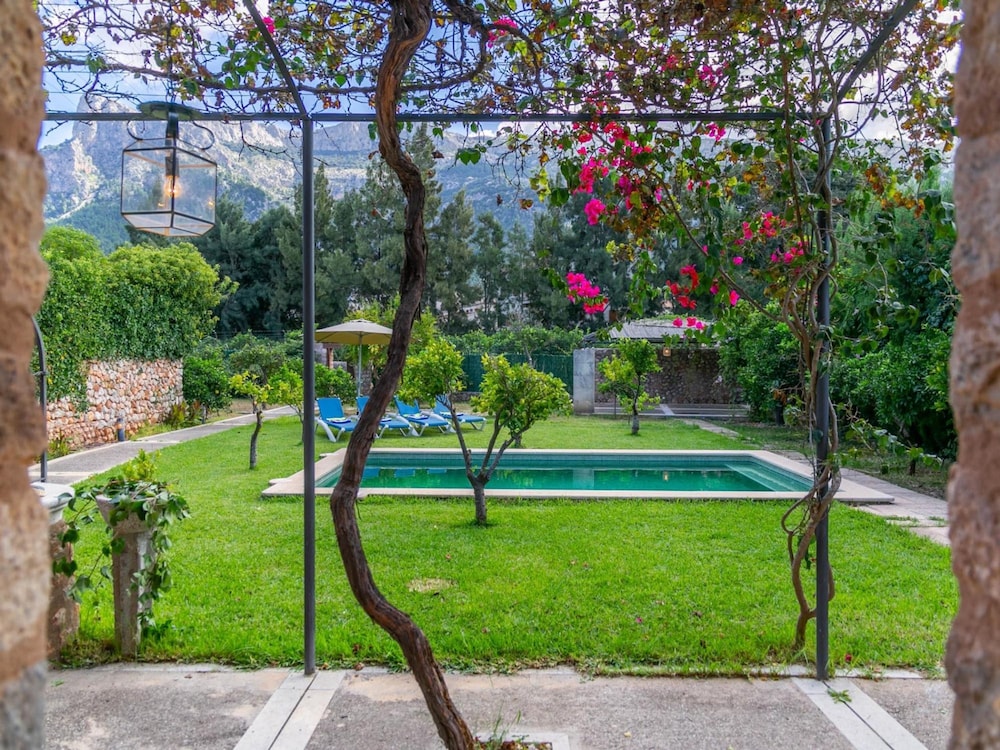 Beautiful Mallorcan Villa With Pool in Soller