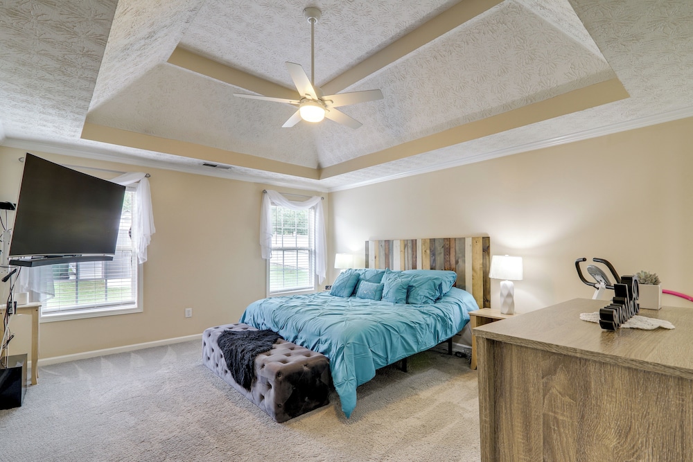 Shop, Fish & Explore: Suburban Home in Loganville!