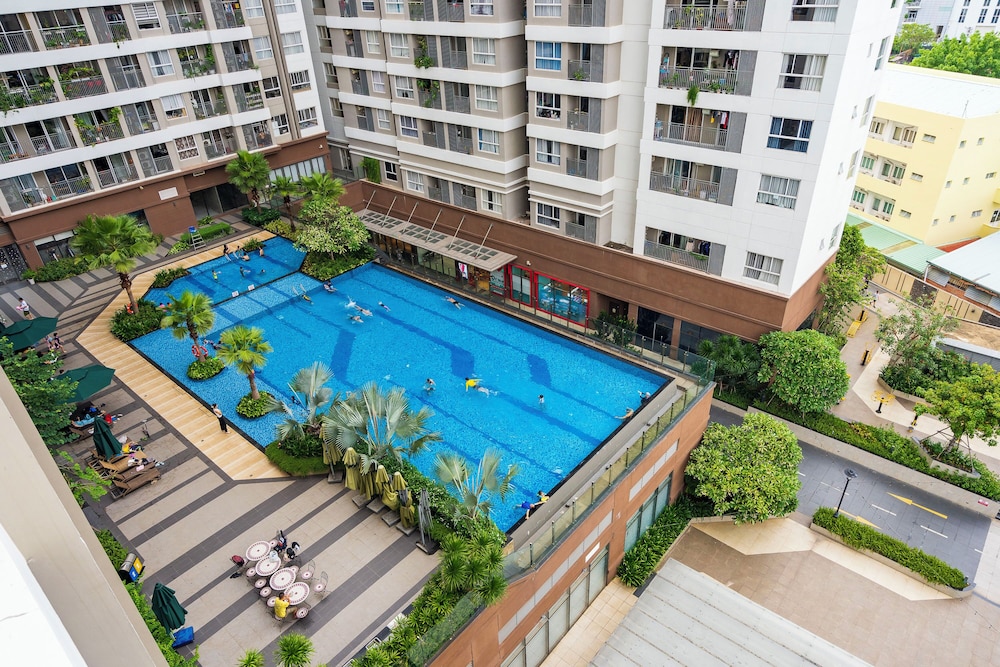 Apartment near Tan Son Nhat Airpot
