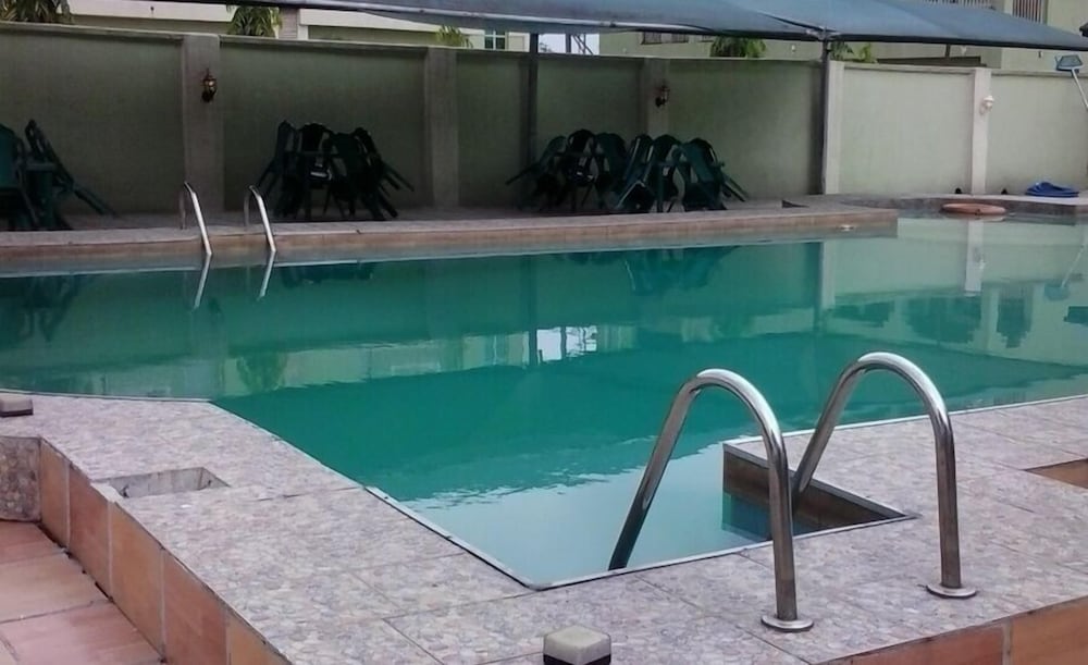 Udeme Hotels