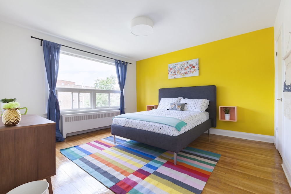 Bright Hideaway in Forest Hill with Parking - Image 5