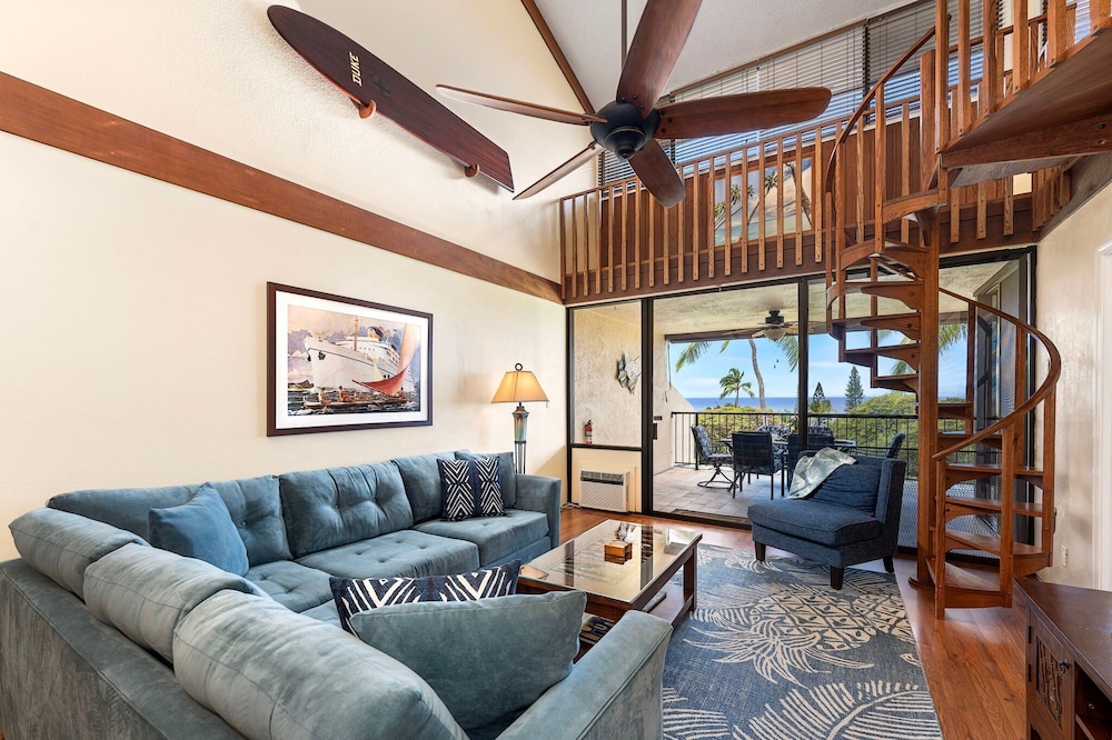 Great Ocean & Golf Views - 2 Bedrooms + Loft - Private Outdoor Patio - Vrkcv