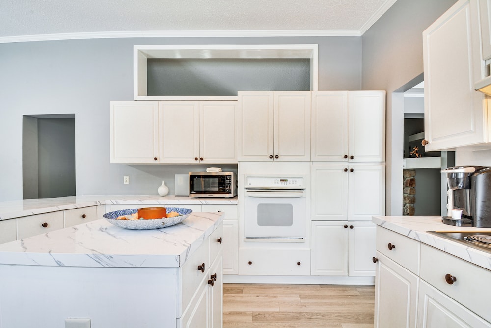 8 Mi to Jordan Lake: Spacious New Hill Home