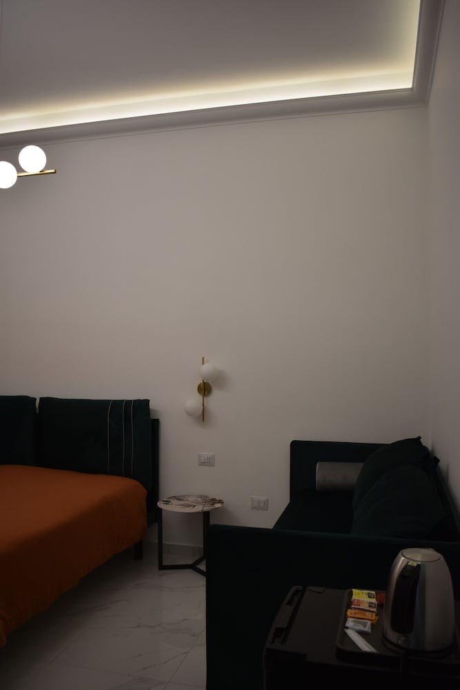 Napoli Heart and Suite photo 3