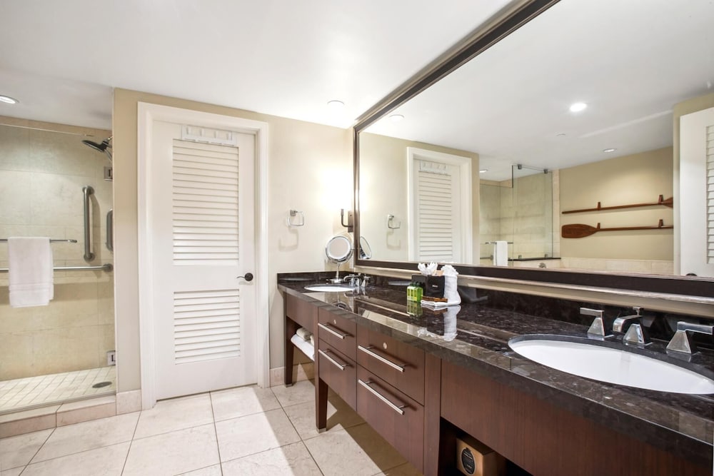 Honua Kai Hokulani 2 Free Rental Cars KBM Resorts Most Stunning Views 2 Units, 4 Bedrooms Ml-1850