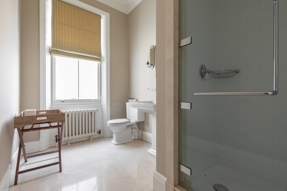 Earl's Court Square XI by Onefinestay